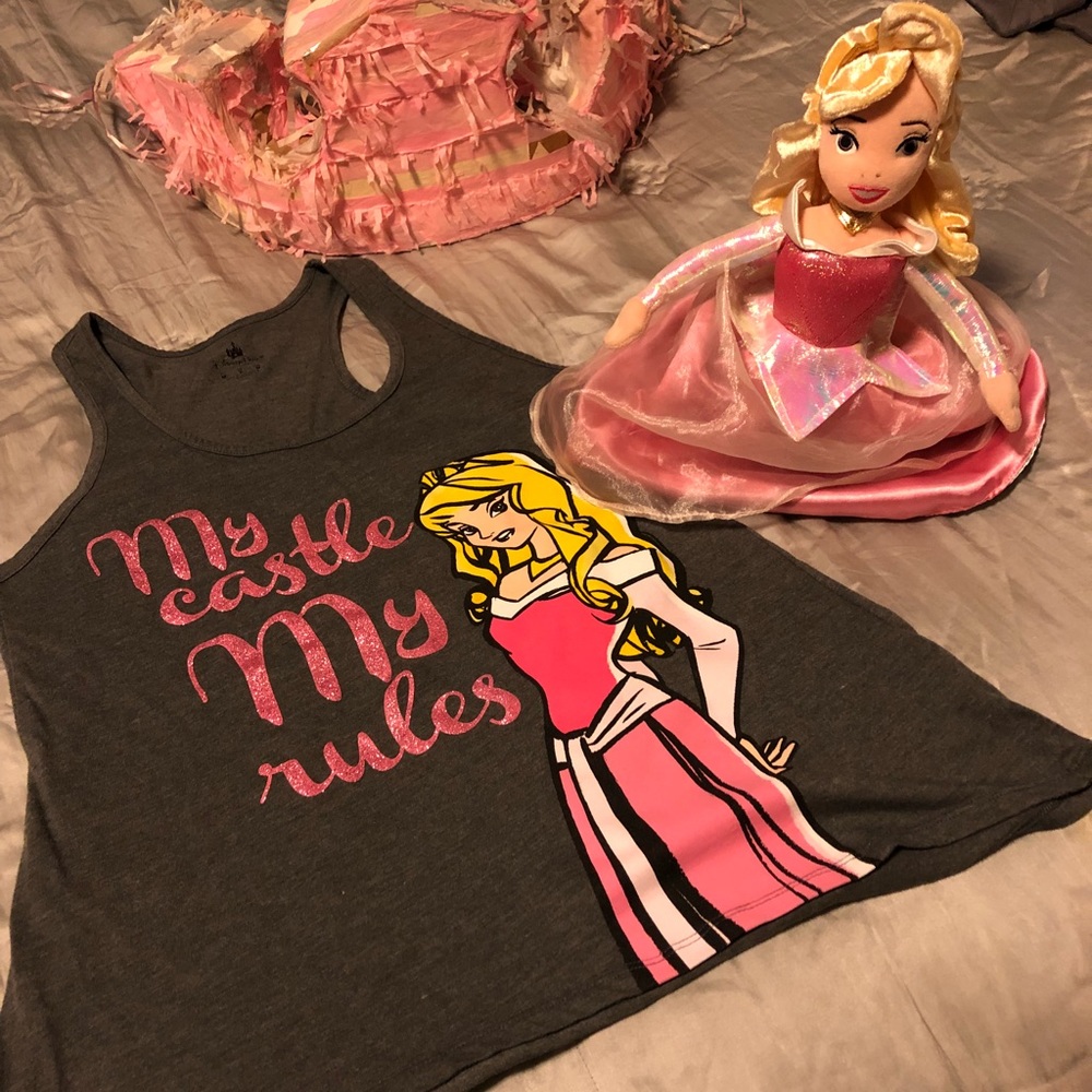Women’s sleepy beauty tank top ..